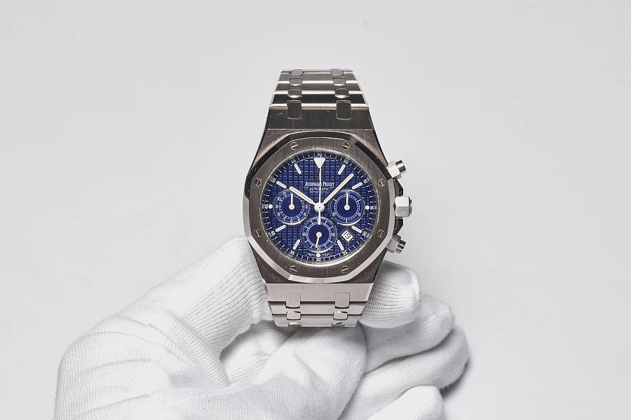 Royal Oak Chronograph Electric Blue