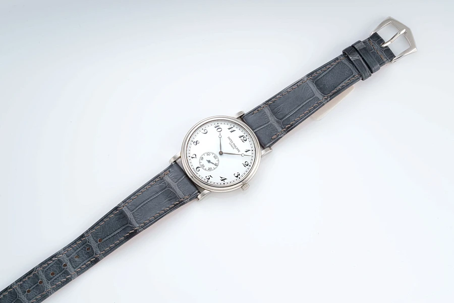 Calatrava Ref. 5022P in Platinum