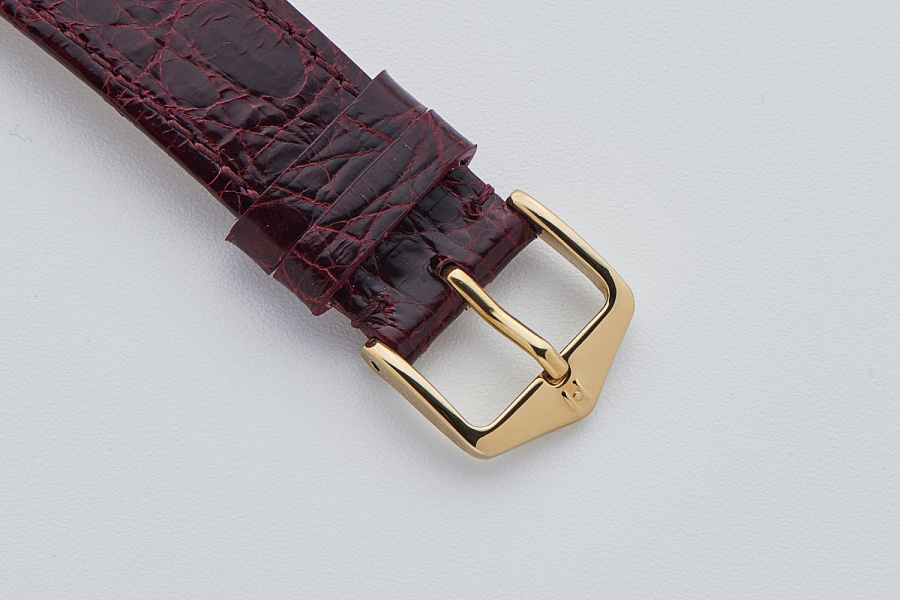 Rectangular Dress Watch in 14k Yellow Gold with Intense Pink Patina