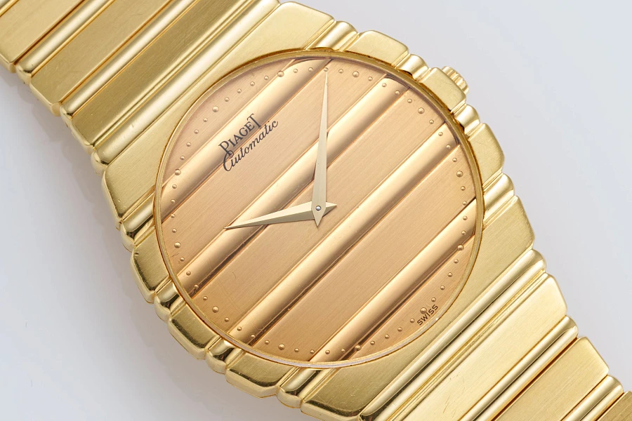 Polo Automatic Ref. 5661C701 in 18k Yellow Gold