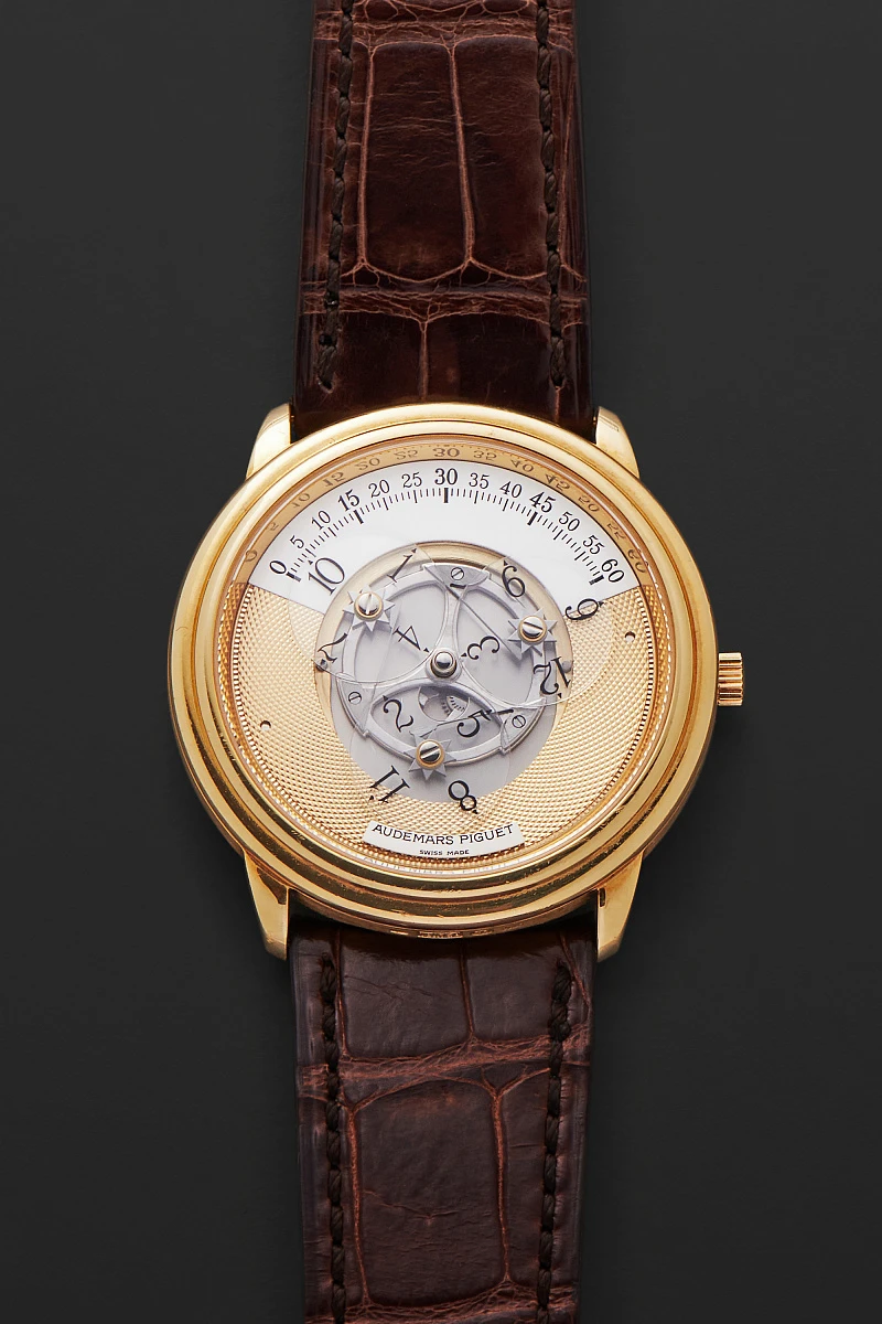 Star Wheel Ref. 25720BA in 18k Yellow Gold