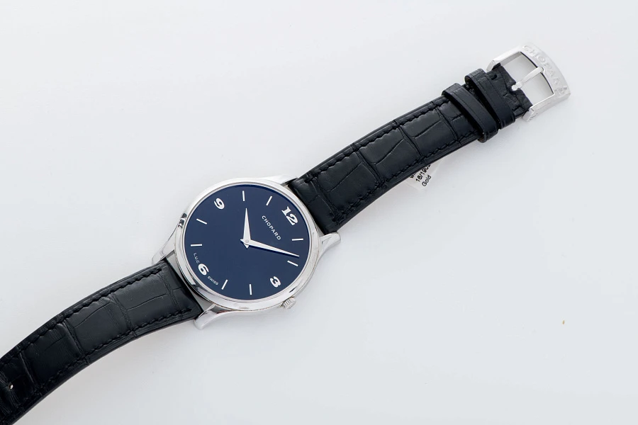 L.U.C Ultra Thin Watch with Micro Rotor Ref. 16/1902 in 18k White Gold