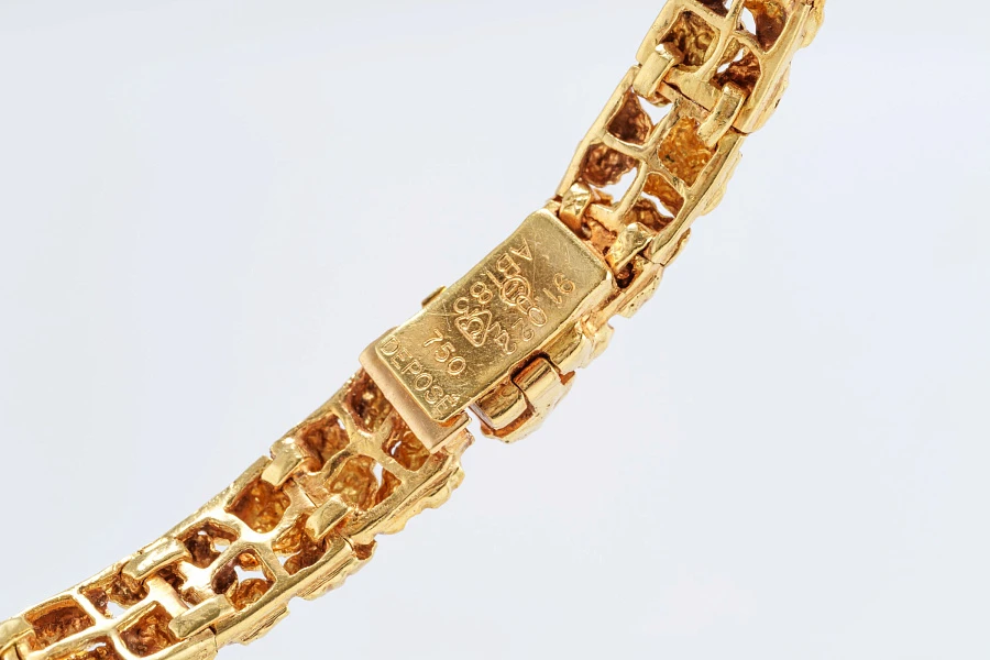 Watch and Jewelry Set in 18k Yellow Gold