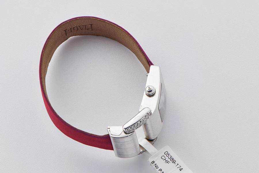 Set of Miss Protocoles Ref. 5221 in 18k White Gold