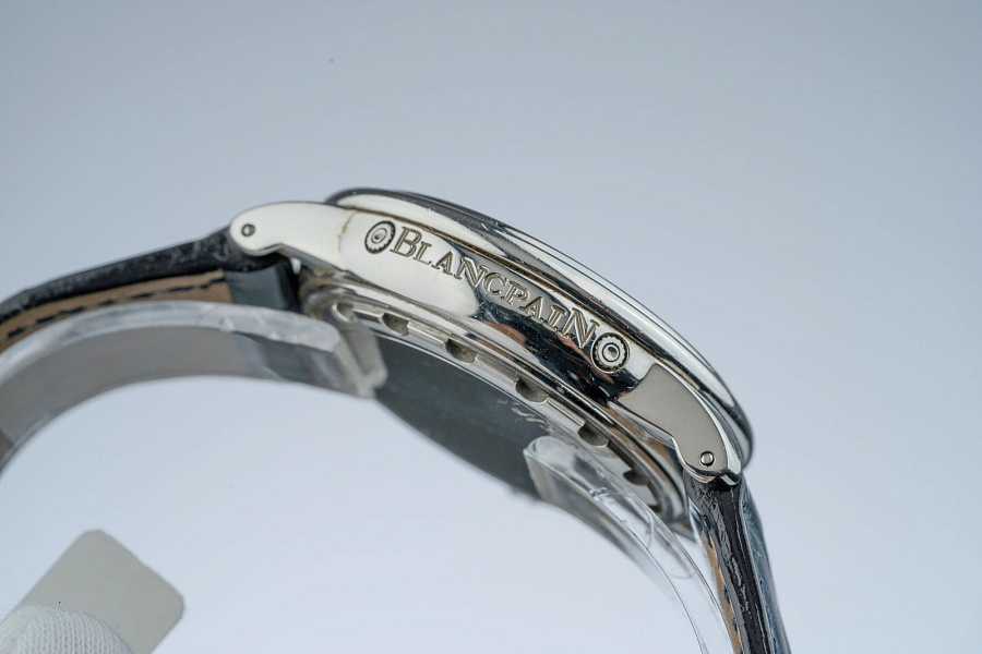Leman Moonphase