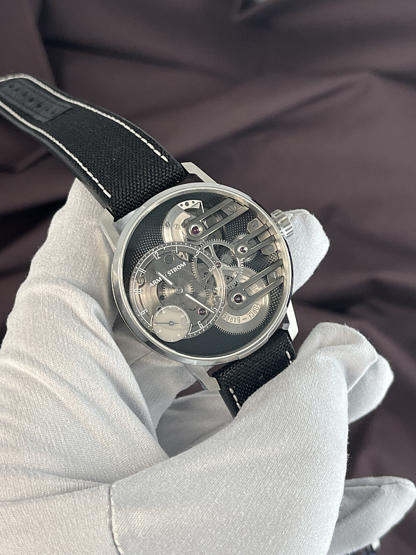 Gravity Equal Force Ultimate Sapphire