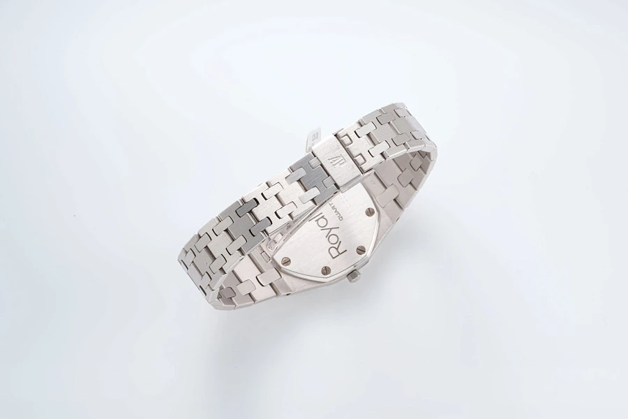 Royal Oak Quartz in 18k White Gold