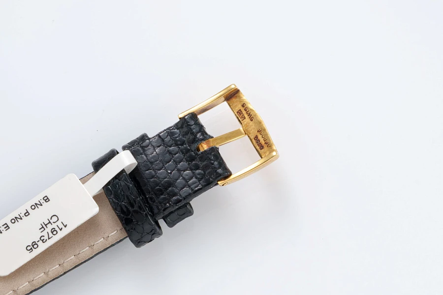 Rectangular Ref. 4591 in 18k Yellow Gold
