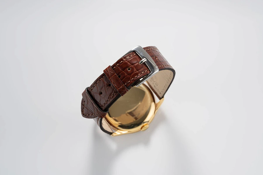 Jumbo Dress Watch in 18k Yellow Gold