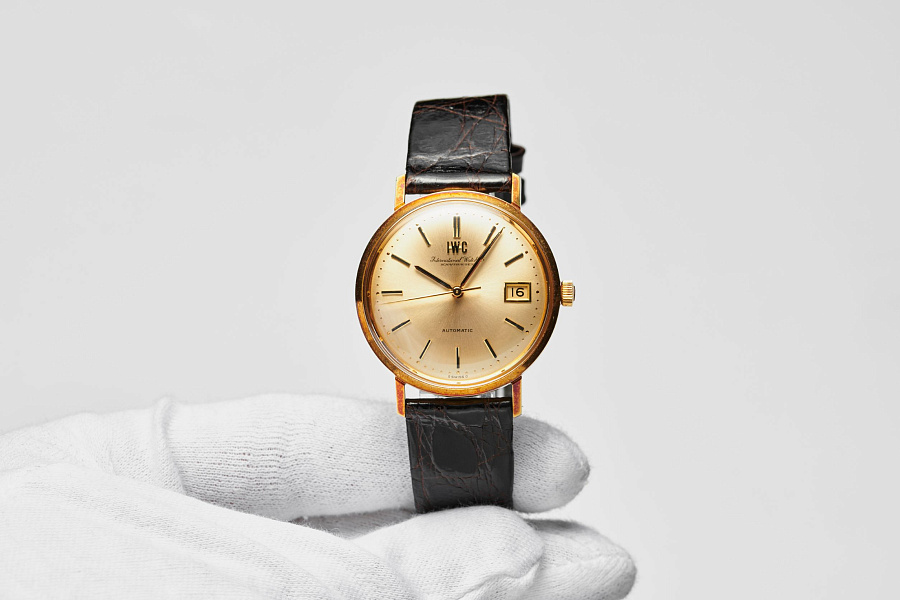 18K Yellow Gold Pellaton Automatic
