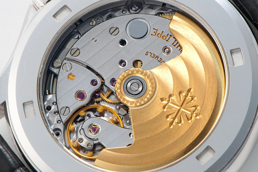 Calatrava Ref. 5117 in 18k White Gold