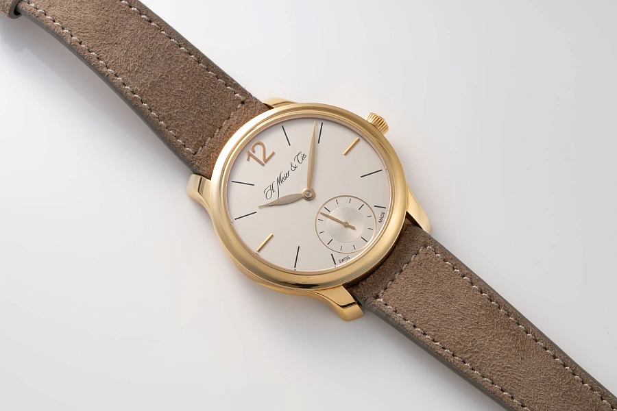 Mayu Ref. 321.503 in 18k Yellow Gold