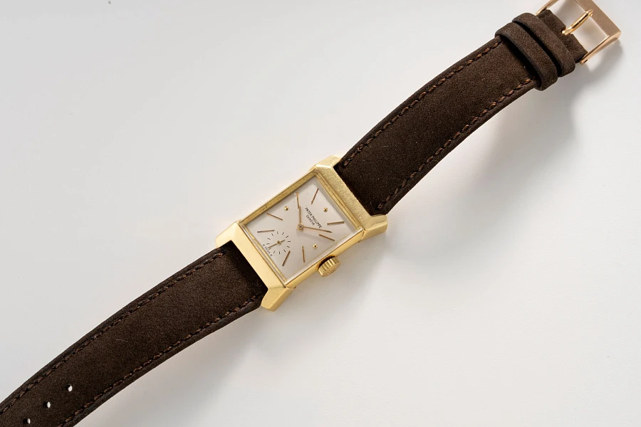 Rectangular Ref. 2553 in 18k Yellow Gold
