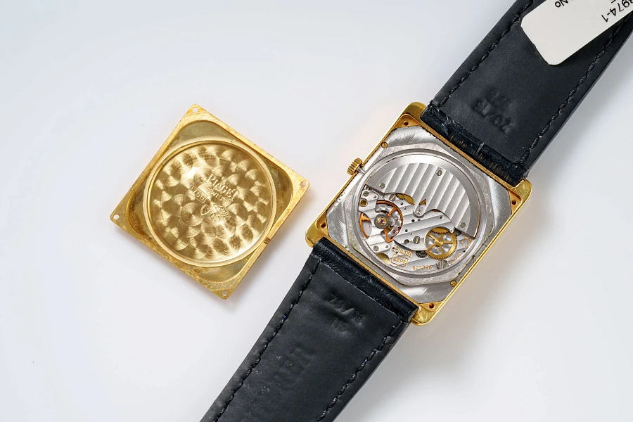 Automatic Tank Ref. 531 in 18k Yellow Gold