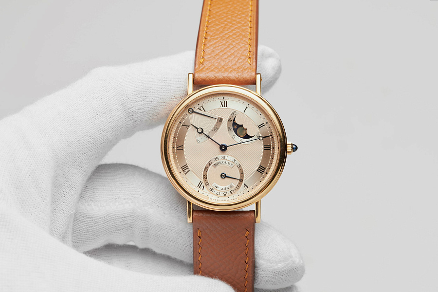 Classique Power Reserve & Moon Phase