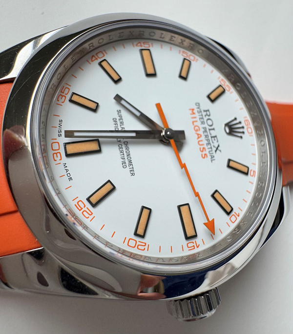 Milgauss 116400 White dial