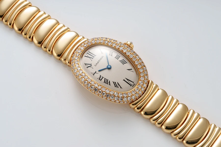 Baignoire Ref. 19501 in 18k Yellow Gold with Diamonds