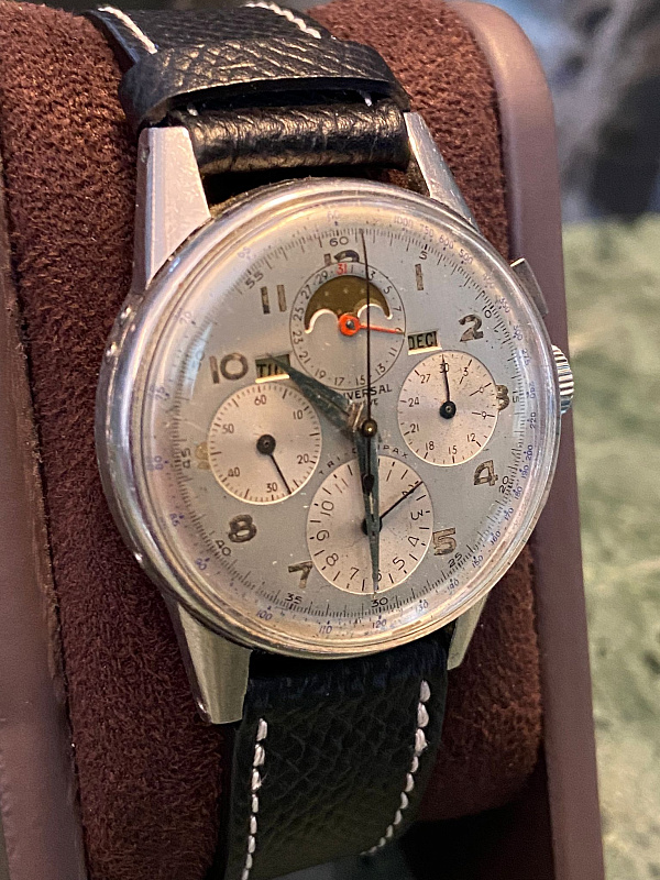 Tri-Compax Chronograph 22258