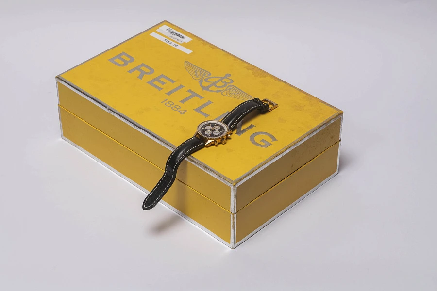 Breitling Navitimer