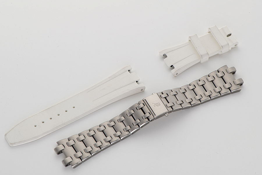 26283ST.OO Audemars Piguet Rubber Strap and Stainless Steel Bracelet