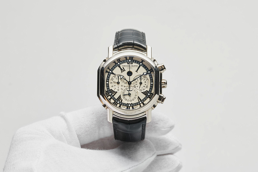 Ellipsocurvex Perpetual Calendar Chronograph