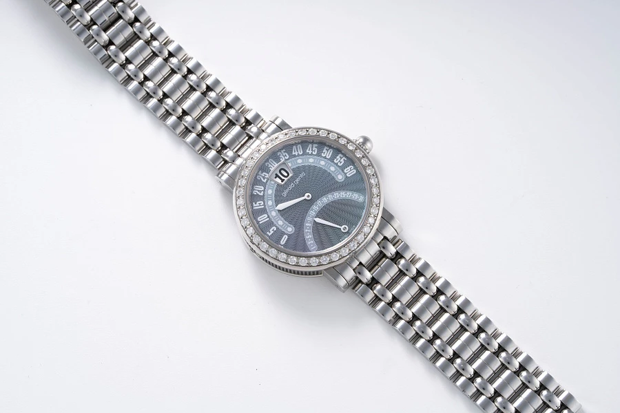 Retrograde Jumping Hour Ref. 3714 with Mother of Pearl Dial in Stainless Steel