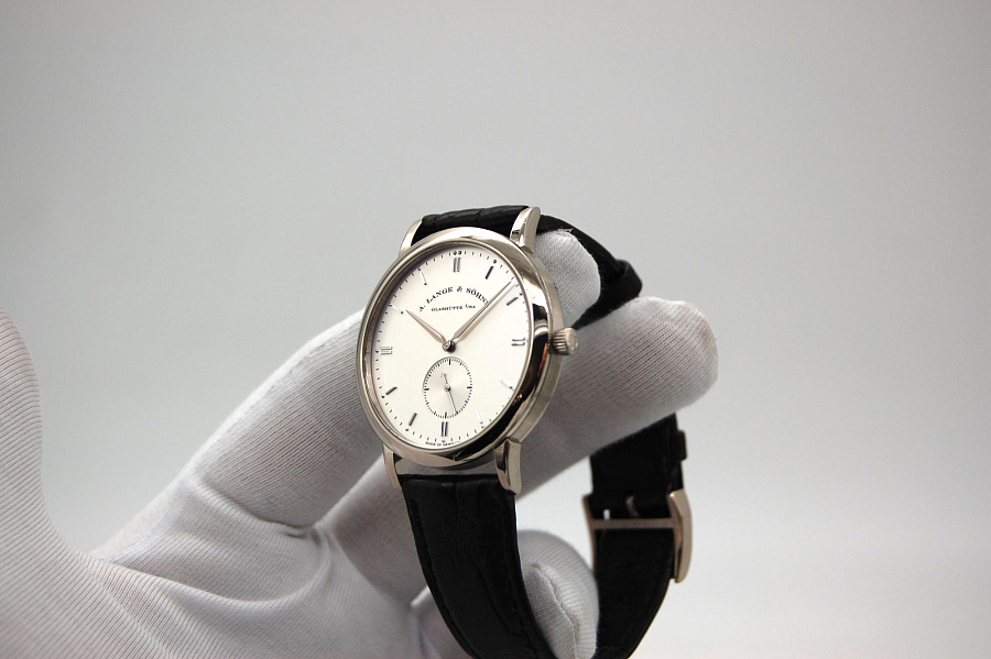 Saxonia 18k White Gold