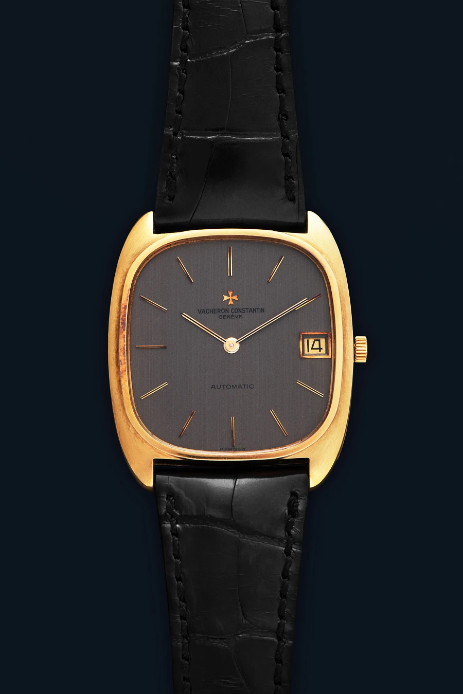 Ultra Thin Automatic Cushion Case Watch Ref. 2045 in 18k Yellow Gold
