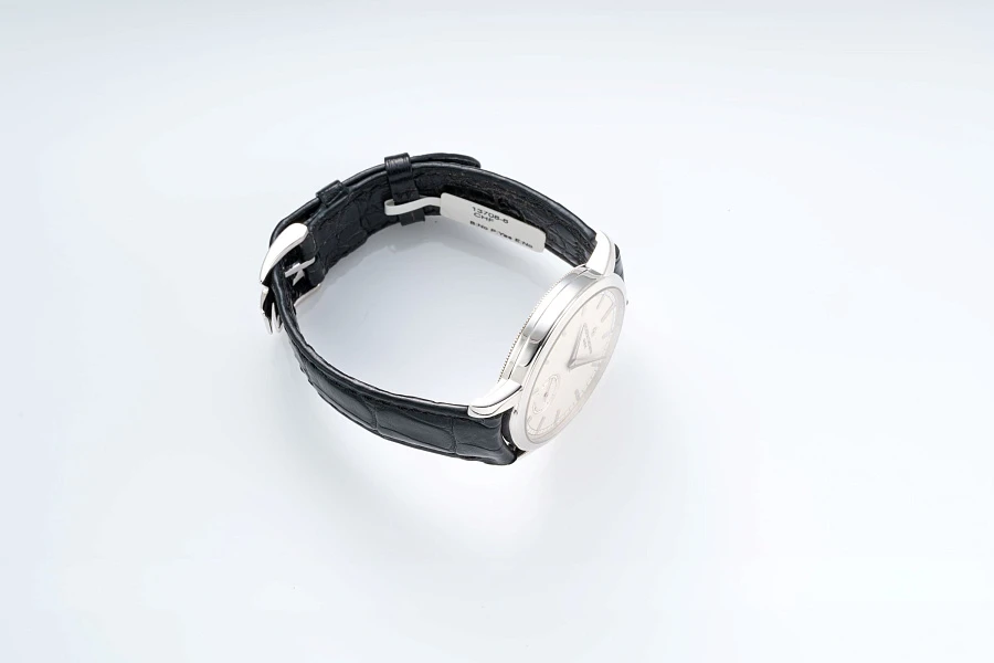 Traditionelle Ref. 82172 in 18k White Gold