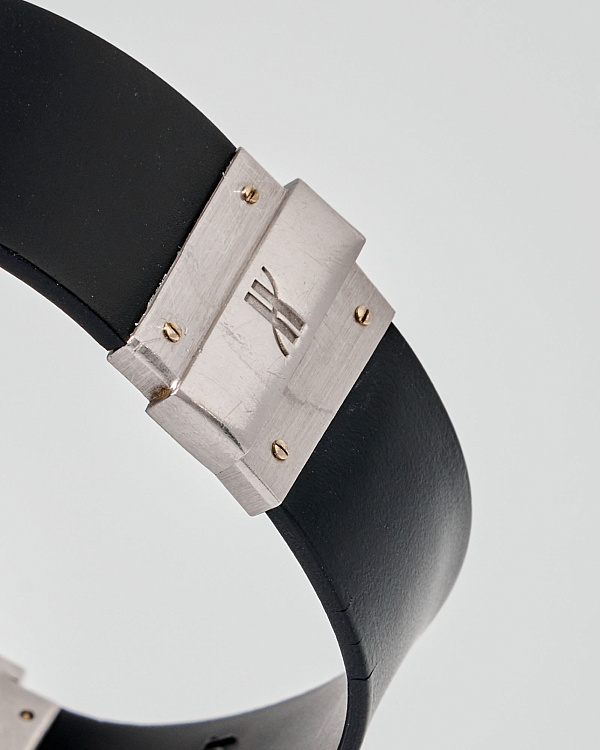 Elegant MDM Genève Platinum Limited