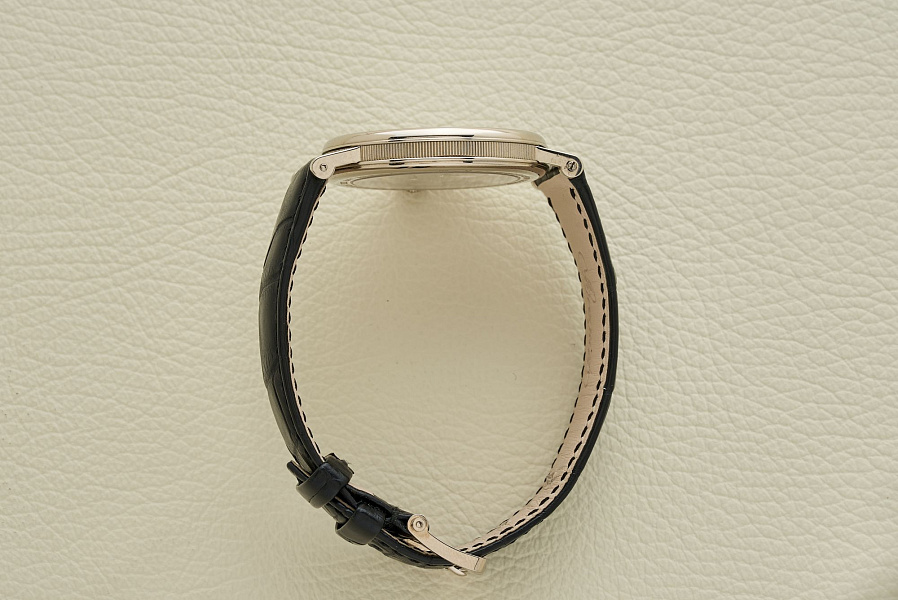 Classique Ref. 5277 in 18k White Gold