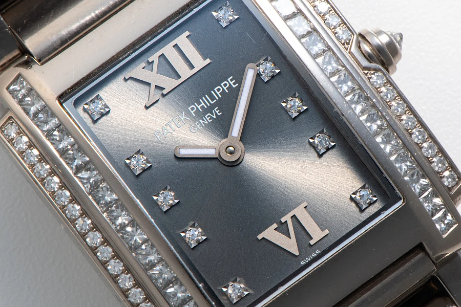 Twenty-4 Ref. 4910/20G in 18k White Gold