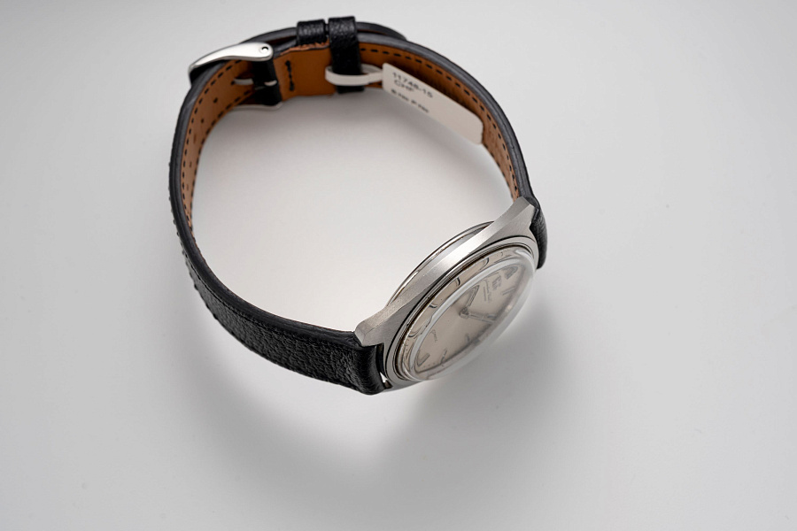 Automatic Cushion Case in Stainless Steel