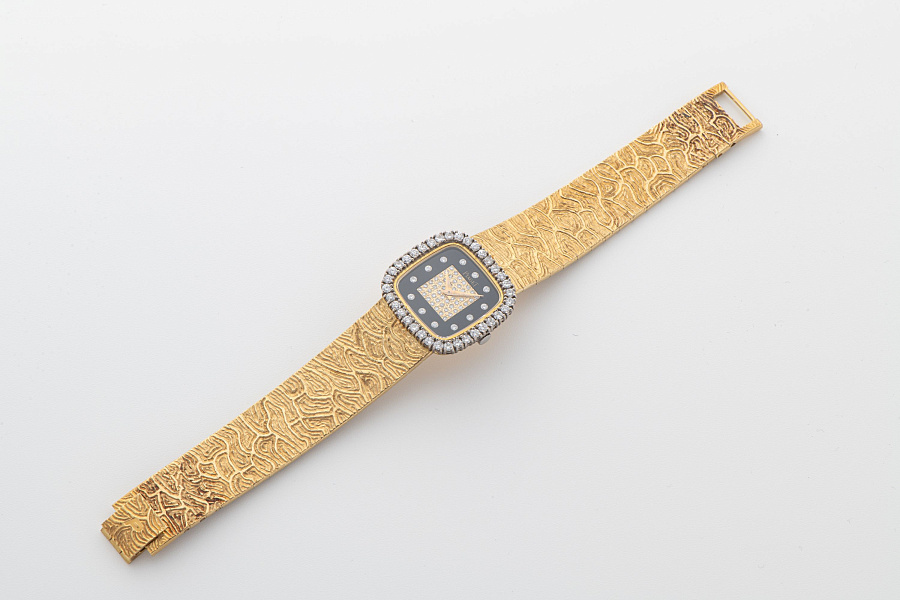 Onyx and Diamond Dial Watch Ref. 9906A in 18k Yellow Gold