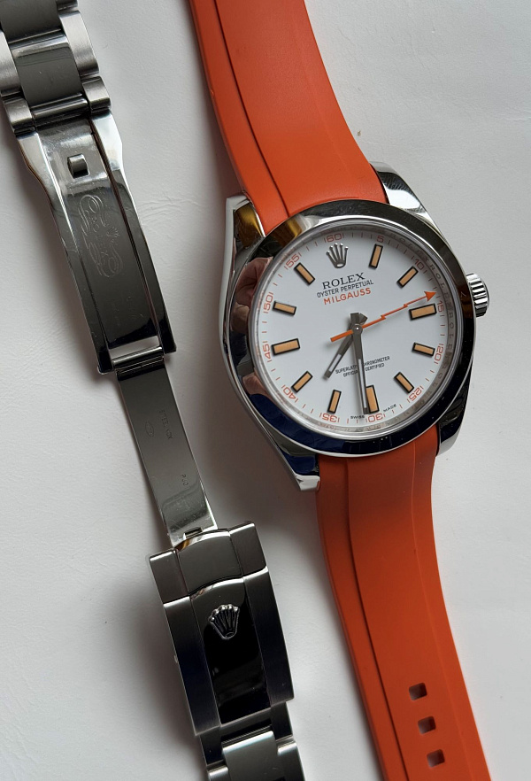 Milgauss 116400 White dial