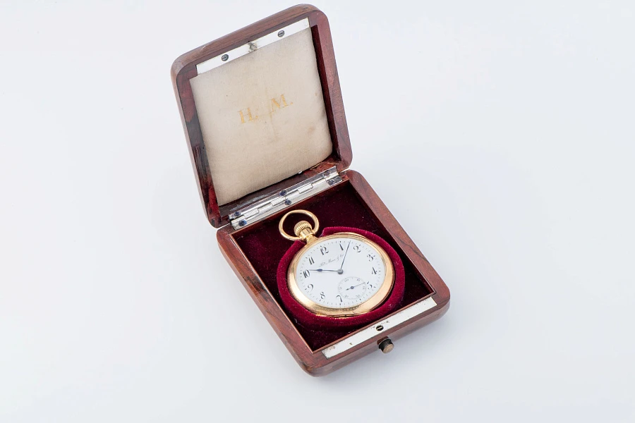 Pocket Watch in 18k Yellow Gold