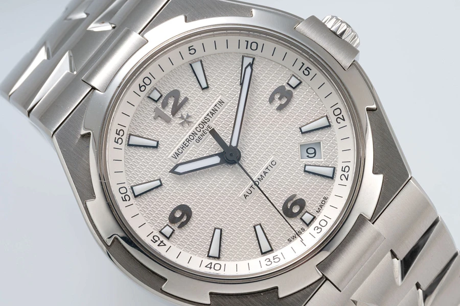 Overseas Ref. 47040 in Stainless Steel
