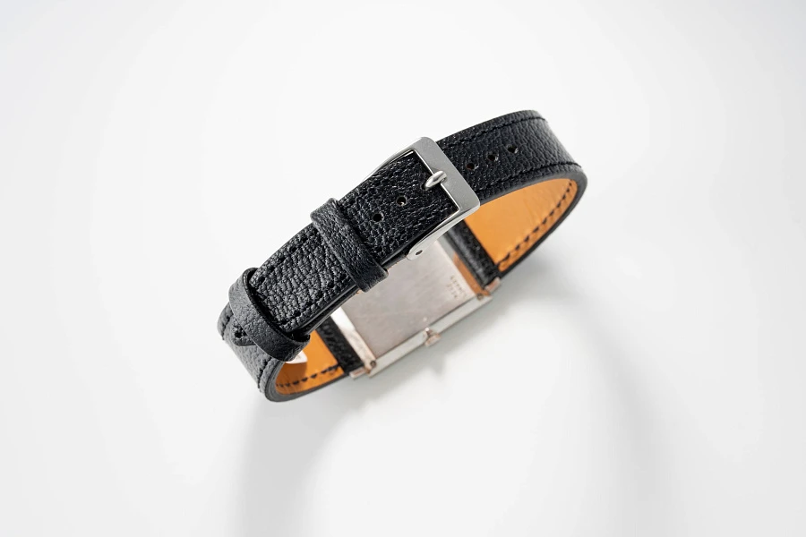 Clous de Paris Ref. 9212 in 18k White Gold