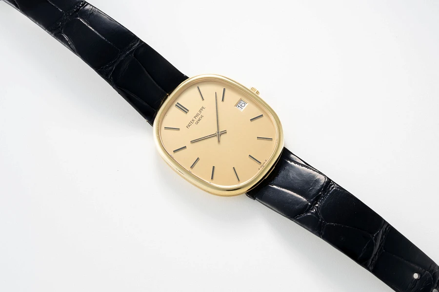 Ellipse Jumbo Ref. 3605 in 18k Yellow Gold
