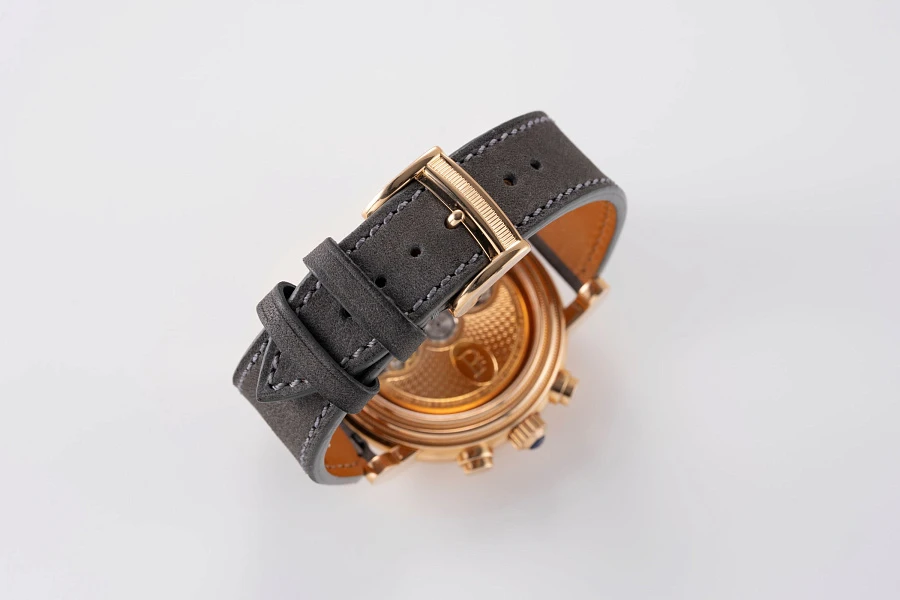 Toric Chronograph Ref. C00921 in 18k Rose Gold