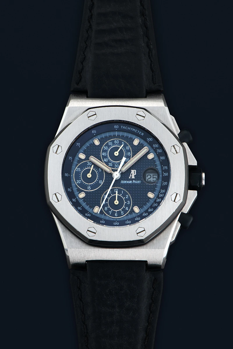 Early Offshore 'Beast' Ref. 25721 in Stainless Steel