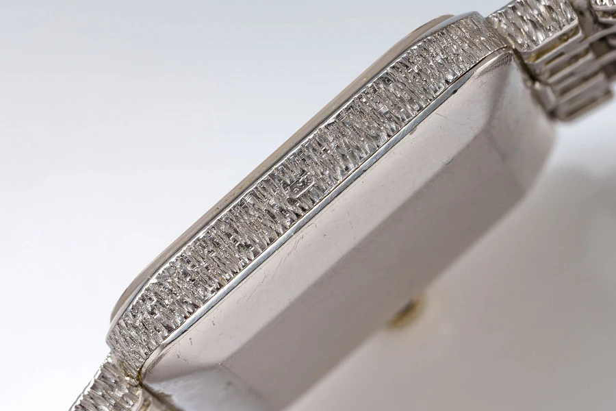 Ref. 4183 in 18k White Gold