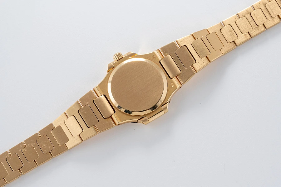 Nautilus Ref. 4700 in 18k Yellow Gold