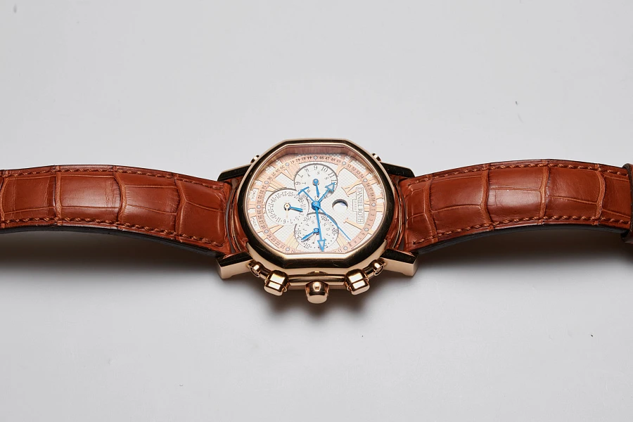 Chronograph Calendar