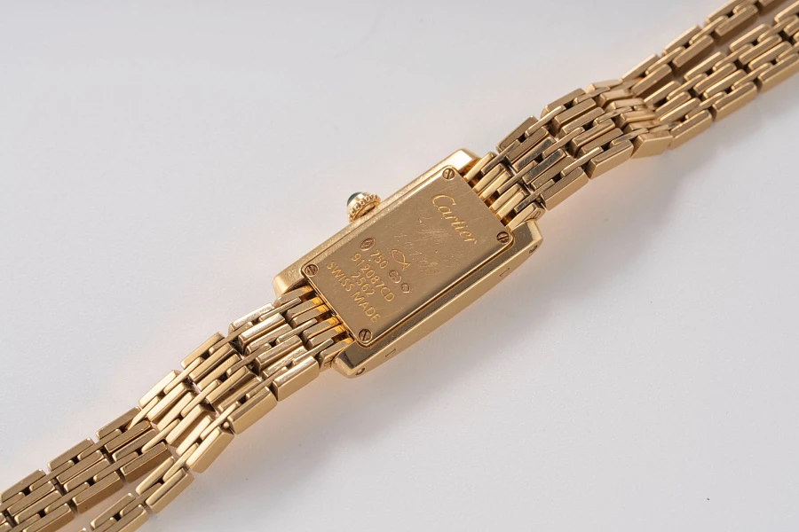 Tank Ref. 2562 in 18k Yellow Gold