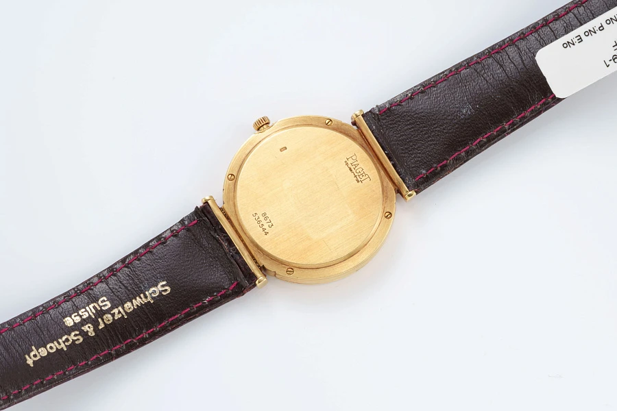 Polo Quartz Ref. 8673 in 18k Yellow Gold