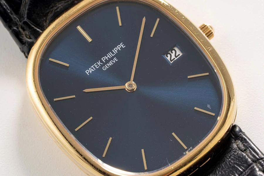 Ellipse Quartz Ref. 3747 in 18k Yellow Gold