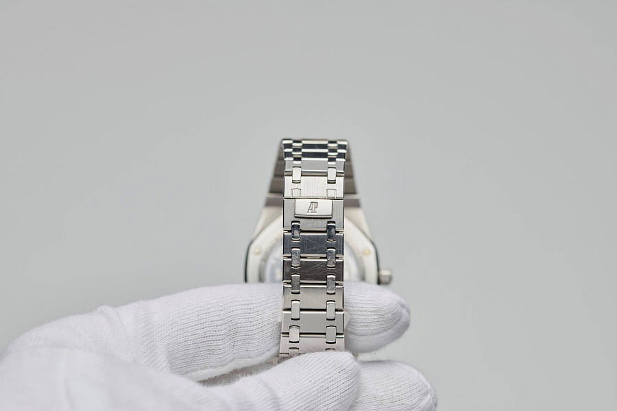 Royal Oak Perpetual Calendar