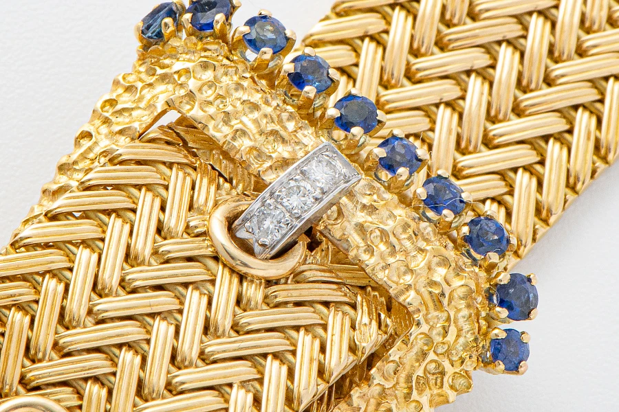 Bracelet Watch in 18k Yellow Gold with Diamonds and Sapphires