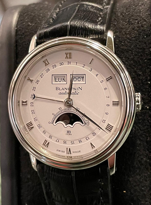 Villeret Complete Calendar Moonphase